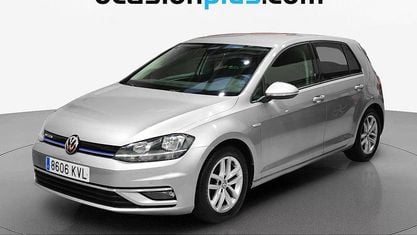 Begagnad VW Golf VII Advance 131 HK (96 kW) 2019 Grå Halvkombi