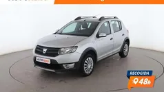 Gris Usado 2015 Dacia Sandero Stepway Utilitario | 8799 € (Precio justo)