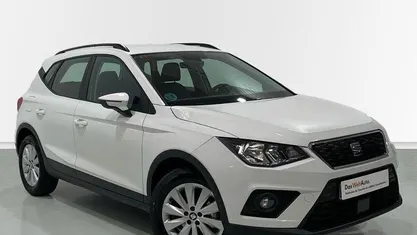 Usado Seat Arona Style 110 CV (80 kW) 2021 Blanco SUV