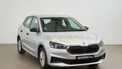 Gris Usado 2024 Skoda Fabia Essence Berlina | 15.900 € (Precio justo)