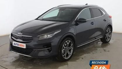 Usado Kia XCeed 141 CV (103 kW) 2022 Gris SUV