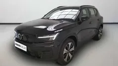 Negro Usado 2022 Volvo XC40 Core SUV | 28.990 € (Super precio)