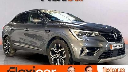 Käytetty Renault Arkana Techno 140 HP (102 kW) 2023 Harmaa Katumaasturi