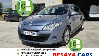 Usado Renault Mégane Dynamique 110 CV (80 kW) 2009 Gris / plata Berlina