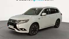 Blanco Usado 2017 Mitsubishi Outlander P-HEV SUV | 17.390 € (Precio justo)