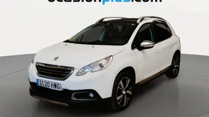 Usado Peugeot 2008 Allure 115 CV (84 kW) 2014 Blanco SUV