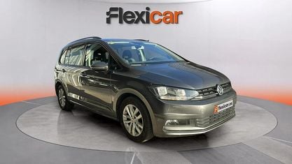 Używany VW Touran Edition 116 KM (85 kW) 2018 Szary Minivan