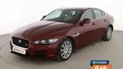 Usado Jaguar XE Pure 180 CV (132 kW) 2016 Rojo Berlina