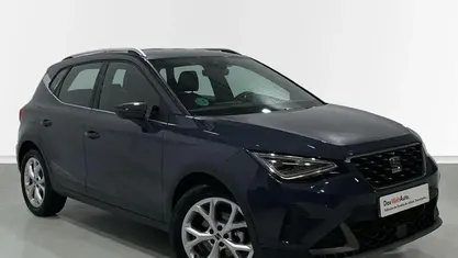 Usado Seat Arona FR 115 HP (84 kW) 2024 Azul SUV