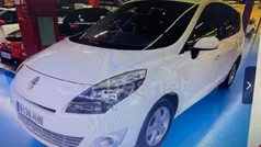 Blanco Usado 2012 Renault Grand Scénic III Dynamique Monovolumen | 7999 € (Precio justo)