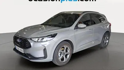 Usado Ford Kuga ST-Line 150 CV (110 kW) 2025 Gris plata SUV
