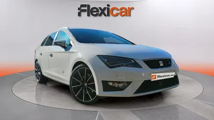 Usado Seat Leon ST FR 184 CV (135 kW) 2016 Blanco Familiar