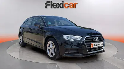 Usado Audi A3 Premium 117 CV (86 kW) 2018 Negro Berlina