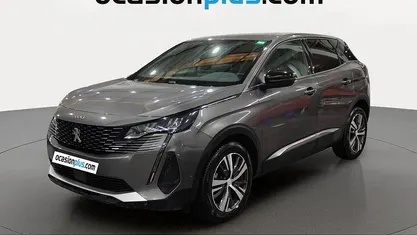 Gris plata Usado 2023 Peugeot 3008 Allure SUV | 16.137 € (Super precio)