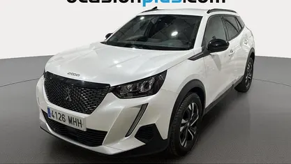 Usado Peugeot 2008 Allure 101 CV (74 kW) 2023 Blanco SUV