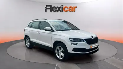 Usado Skoda Karoq Ambition 150 CV (110 kW) 2020 Blanco SUV
