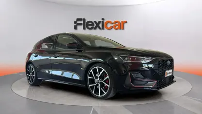 Usado Ford Focus ST 280 CV (205 kW) 2024 Negro Berlina