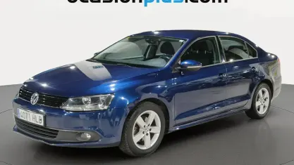 Usado VW Jetta Advance 105 CV (77 kW) 2012 Azul Berlina