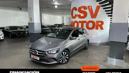 Gris Usado 2022 Mercedes B250e Monovolumen | 21.850 € (Precio justo)