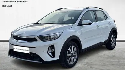Blanco Usado 2024 Kia Stonic SUV | 17.500 € (Precio justo)