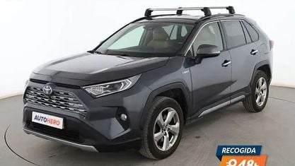 Begagnad Toyota RAV4 Hybrid Luxury 218 HK (160 kW) 2019 Grå SUV