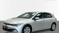 Gris Usado 2023 VW Golf VIII Berlina | 23.900 € (Precio justo)