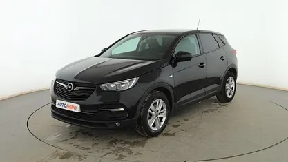 Usado Opel Grandland X Selective 120 CV (88 kW) 2018 SUV