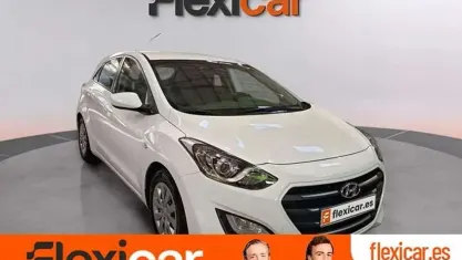 Usado Hyundai i30 90 CV (66 kW) 2017 Blanco Utilitario