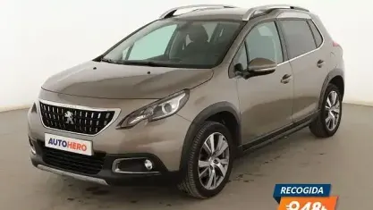 Usado Peugeot 2008 Allure 110 CV (80 kW) 2017 Gris SUV