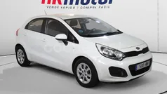 Usado 2014 Kia Rio Berlina | 6790 € (Precio justo)