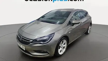 Używany Opel Astra Dynamic 125 KM (91 kW) 2017 Szary Hatchback