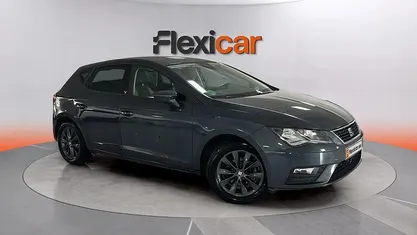 Käytetty Seat Leon Style 130 HP (95 kW) 2020 Sedan
