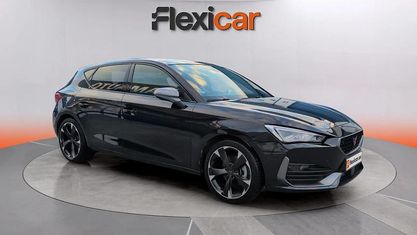 Używany Cupra Leon 150 KM (110 kW) 2024 Czarny Sedan/Limuzyna