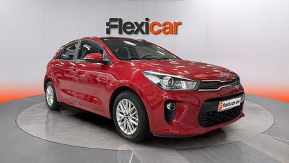 Occasion Kia Rio 101 PK (74 kW) 2020 Rood Sedan