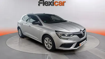Usado Renault Mégane IV LIMITED 140 CV (102 kW) 2020 Utilitario