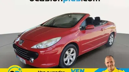 Usado Peugeot 307 CC 110 CV (80 kW) 2008 Rojo Descapotable