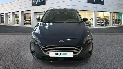 Begagnad Ford Focus Trend+ 95 HK (69 kW) 2020 Blå Sedan