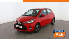 Rojo Usado 2017 Toyota Yaris City Berlina | 10.599 € (Precio justo)