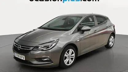 Usado Opel Astra Selective 125 HP (91 kW) 2018 Cinzento Citadino
