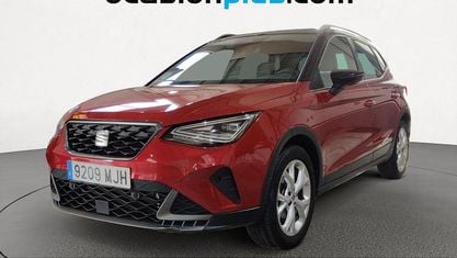 Usado Seat Arona FR 150 HP (110 kW) 2023 Vermelho SUV