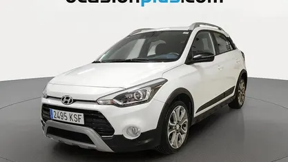 Käytetty Hyundai i20 Active 101 HP (74 kW) 2018 Valkoinen Viistoperä