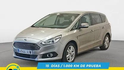 Usado Ford S-MAX Titanium 150 CV (110 kW) 2015 Gris Monovolumen