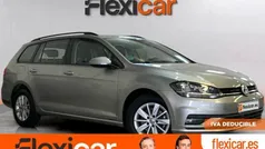 Gris / plata Usado 2018 VW Golf VII Business Familiar | 13.990 € (Precio justo)