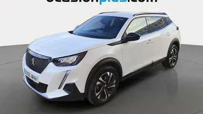Usado Peugeot 2008 Allure 101 CV (74 kW) 2023 SUV