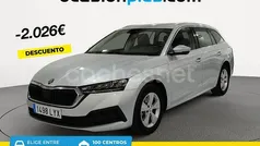 Gris / plata Usado 2022 Skoda Octavia Ambition Familiar | 22.290 € (Precio justo)