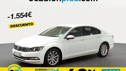 Usado VW Passat Advance 120 CV (88 kW) 2016 Blanco Berlina
