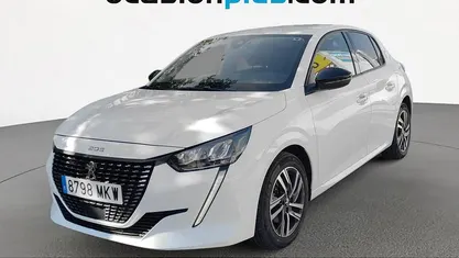 Blanco Usado 2023 Peugeot 208 Allure Utilitario | 14.311 € (Buen precio)