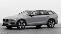 Otro Usado 2024 Volvo V60 CC Core Familiar | 40.990 € (Buen precio)