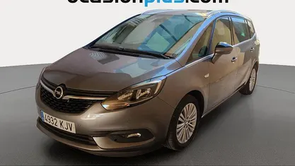Usado Opel Zafira Selective 120 CV (88 kW) 2018 Gris Monovolumen