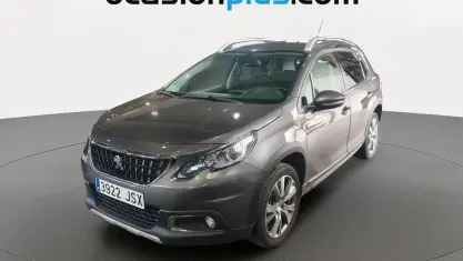 Usado Peugeot 2008 Allure 110 CV (80 kW) 2016 Gris plata SUV